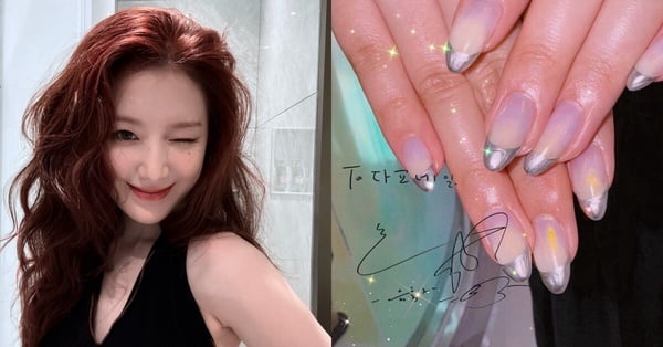 簡約美甲款式推薦3：鏡面法式美甲