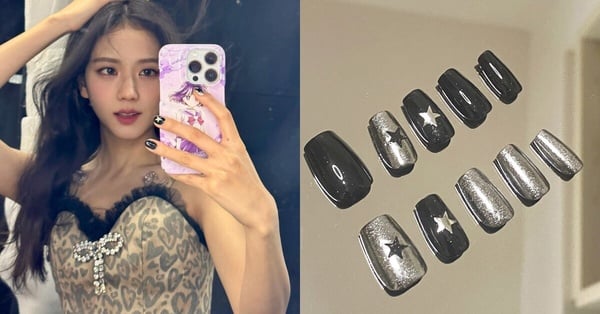 簡約美甲款式推薦19：Y2K風星星美甲