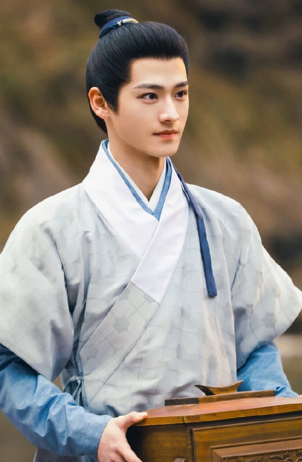 能接棒肖戰嗎?陸劇9位「古裝一面倒好評」新晉美男!《九重紫》李昀銳迷人，第9位真的帥