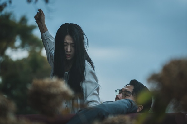 《照明商店》10大人生金句：「需要告別的不只是留下的人，離開的人也需要告別時間。」