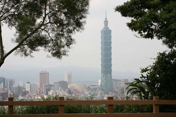 8處「101煙火最佳觀賞地點」公開！跨年免爬山私房祕境，怕人擠人就來這邊！