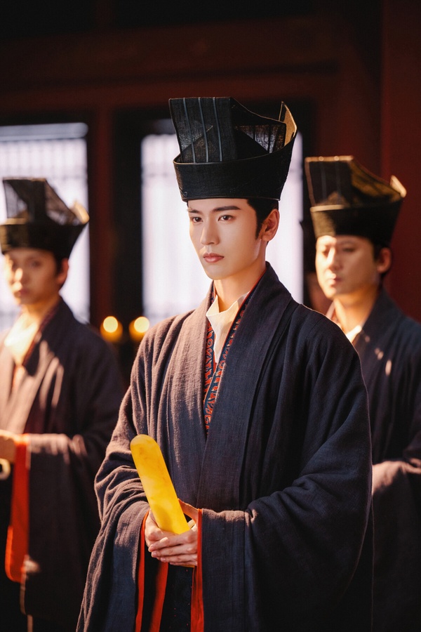網評2024陸劇「令人驚喜」演員TOP10！王星越第五，《九重紫》李昀銳第四，冠軍真迷人