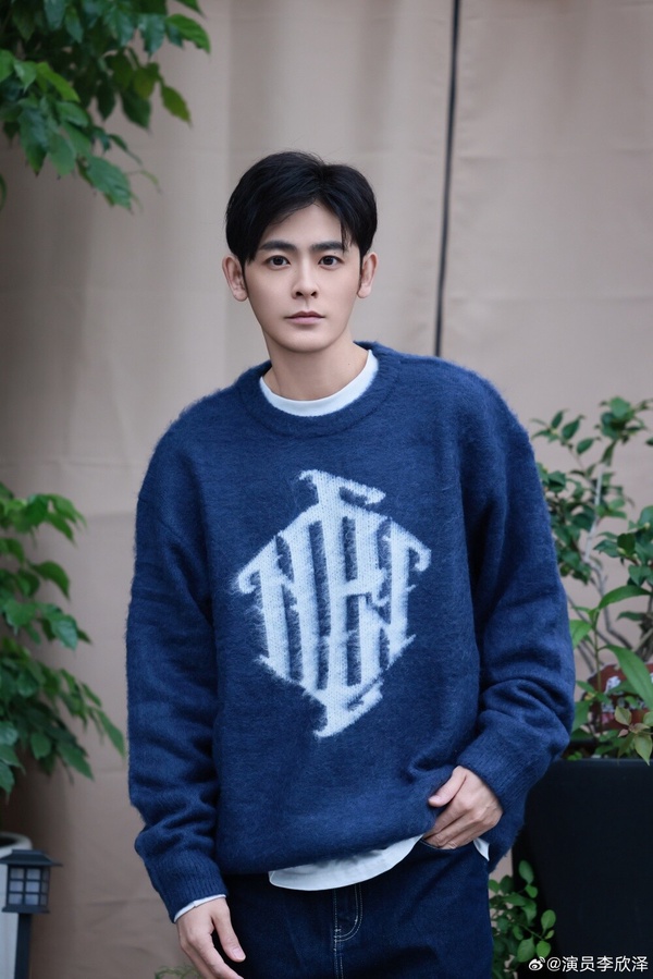 陸劇《九重紫》9位古裝男神穿時裝！李昀銳、全伊倫身材好，他們竟然是雙胞胎！