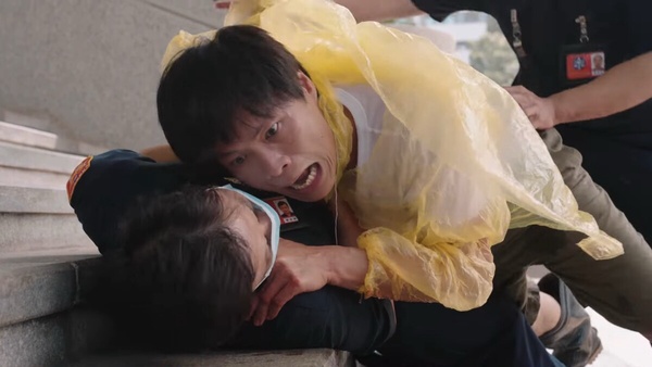 《我們與惡的距離2》劇情、角色介紹：周渝民.薛仕凌雙金鐘視帝飆戲，深入探討廢死議題