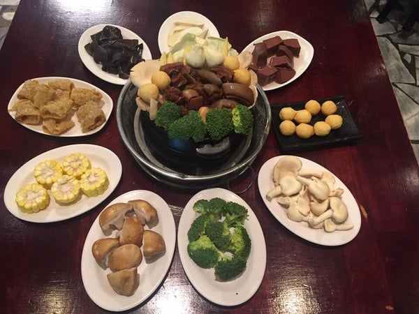 在地老饕激推10家台北薑母鴨，喝上一口暖心又暖胃，「這家」居然還能加紅蟳！