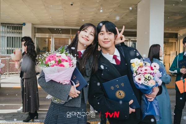 2024觀眾最愛「tvN韓劇」排行!《背著善宰跑》打敗《正年》《媽朋兒》第2，冠軍斷層第1