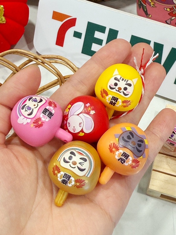 比買一送一強！7-11推「開心果風味拿鐵」，免費送開心陀螺還有咖啡42折優惠!
