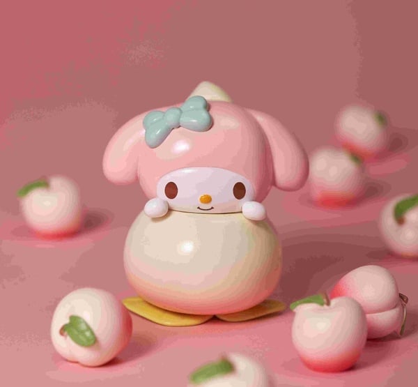 Kitty粉收！7-11開賣三麗鷗蛇年Hello Kitty3種尺寸可愛必收！加碼三麗鷗水果公仔超萌
