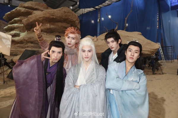 《國色芳華》&amp;amp;amp;amp;amp;amp;amp;《白月梵星》古裝美男PK！李現帥氣，常華森、全伊倫顏值不輸男主！