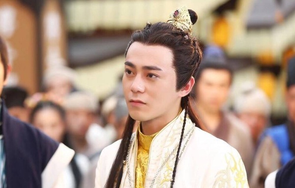 《國色芳華》&amp;amp;amp;amp;amp;amp;amp;《白月梵星》古裝美男PK！李現帥氣，常華森、全伊倫顏值不輸男主！