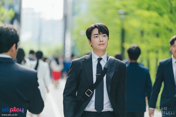 1月「韓劇演員」話題度TOP10！《問問星星吧》李敏鎬第9輸T.O.P，冠軍是「他」不意外！