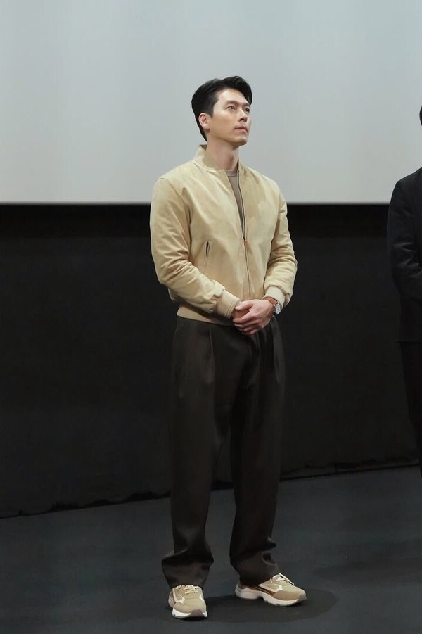8位「身高180以上」韓劇男神！《我的完美秘書》李浚赫181算矮了，他高到朴敏英親不到
