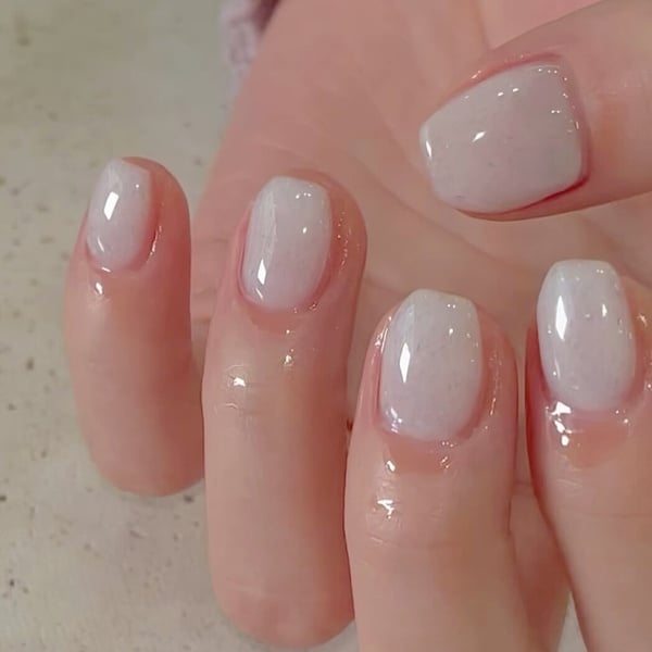 貓眼美甲款式範本23：冰透貓眼