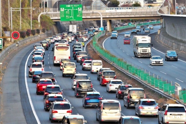 2025過年交通管制懶人包：高乘載、路肩開放時段一次看