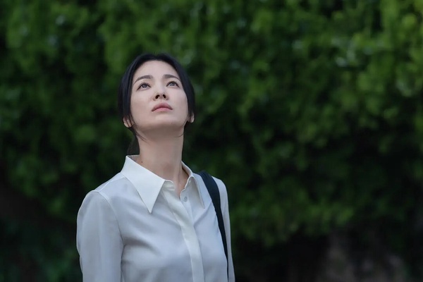網評8部過年「最推薦追」Netflix韓劇！《機醫》必追，還有部「冷門好劇」一看停不下來