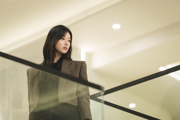 8位超內向韓星：《我的完美秘書》李浚赫、金秀賢、金智媛超社恐，嚴泰九很容易害羞！