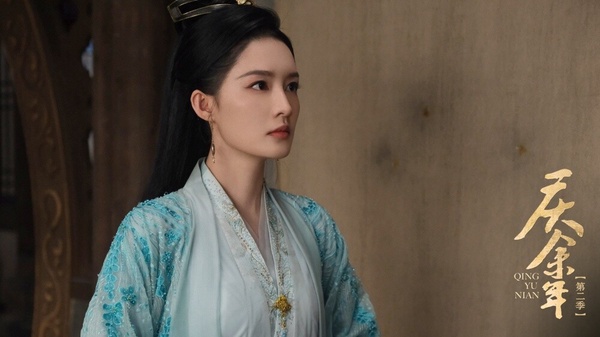 古裝大男主劇誰的後宮最美？《大奉打更人》田曦薇靈動，《暗河傳》彭小苒紫衣造型仙氣