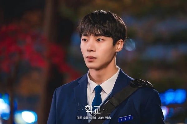 Netflix《外傷重症中心》秋英宇7件事！名模爸帥到跟車勝元齊名，卻因追蹤辣妹網紅被轟
