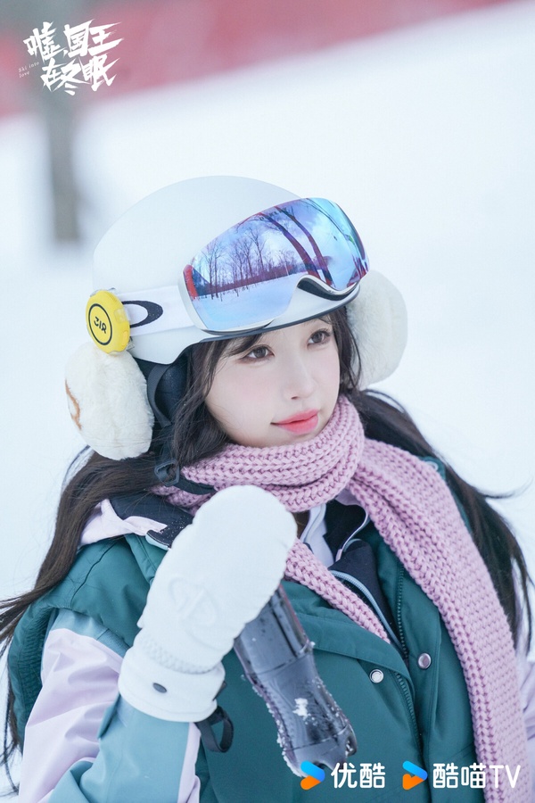 「最看好她2025一夕爆火」陸劇95花TOP10!趙露思第十《五福臨門》盧昱曉第4，冠軍是她