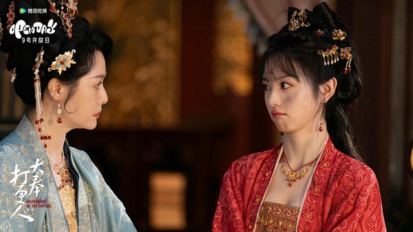 「最看好她2025一夕爆火」陸劇95花TOP10!趙露思第十《五福臨門》盧昱曉第4，冠軍是她