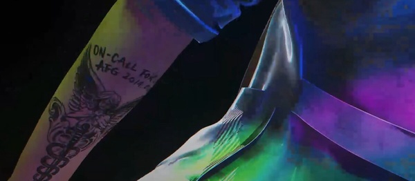 Netflix《外傷重症中心》劇情彩蛋！原著作者是醫生卻被醫學顧問吐槽？朱智勛刺青竟有這含義！