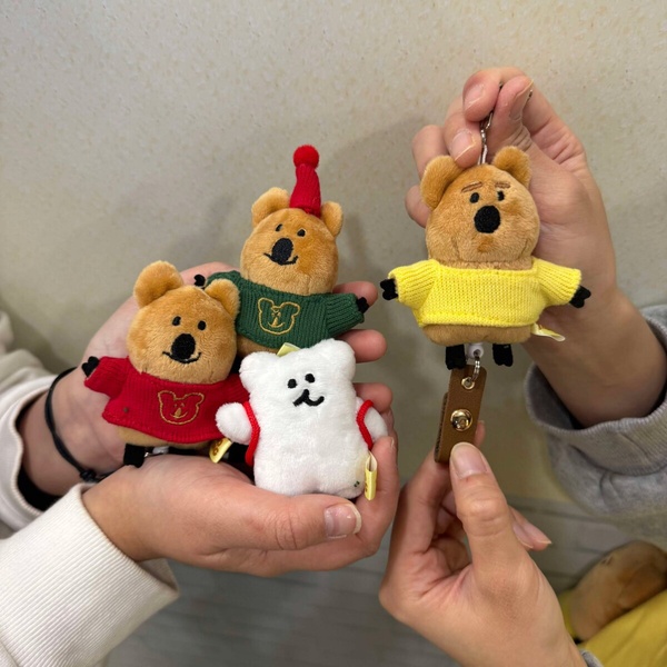 7-11「DINOTAENG」集點！QUOKKA抱枕毯、絨毛造型筆、刺繡票卡套、摺疊傘等20款一次看