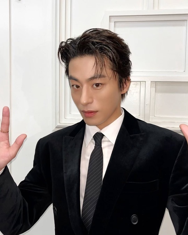 2025最值得期待男星TOP6!《我的完美秘書》李浚赫輸《外傷重症中心》秋英宇，冠軍是他