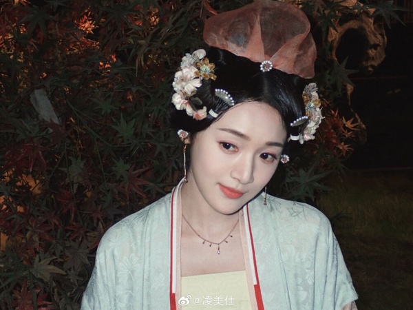 《五福臨門》8位古裝美人誰最美？盧昱曉造型美翻，黃楊鈿甜美，《甄嬛傳》浣碧也客串
