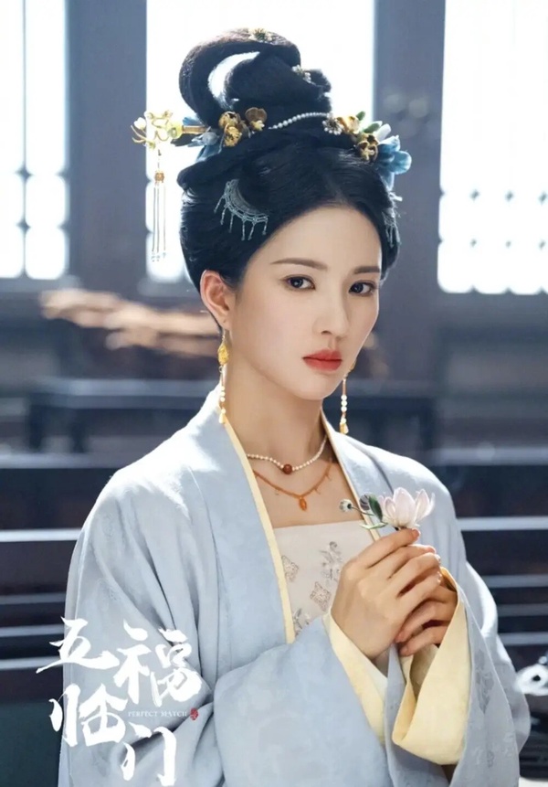 《五福臨門》8位古裝美人誰最美？盧昱曉造型美翻，黃楊鈿甜美，《甄嬛傳》浣碧也客串