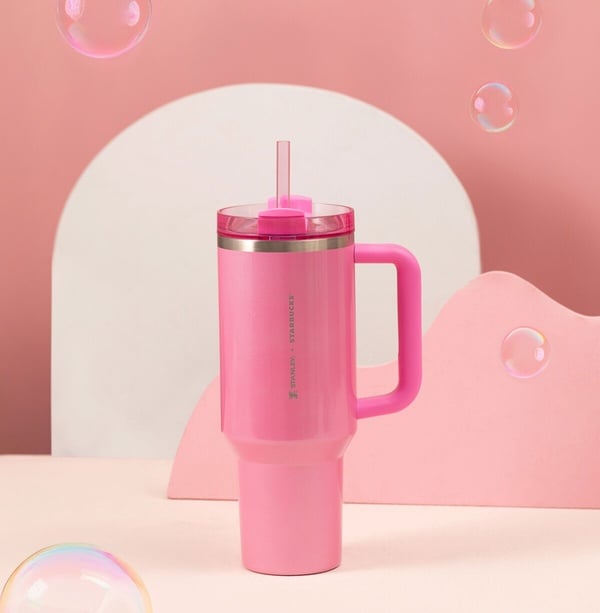 超夢幻！星巴克櫻花季系列登場：STANLEY芭比粉大容量冷水杯、101限定絕美春櫻杯要收