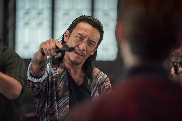 Netflix「觀看數最高」原創韓劇TOP10!《外傷重症中心》第6輸《魷魚遊戲2》，冠軍近3億
