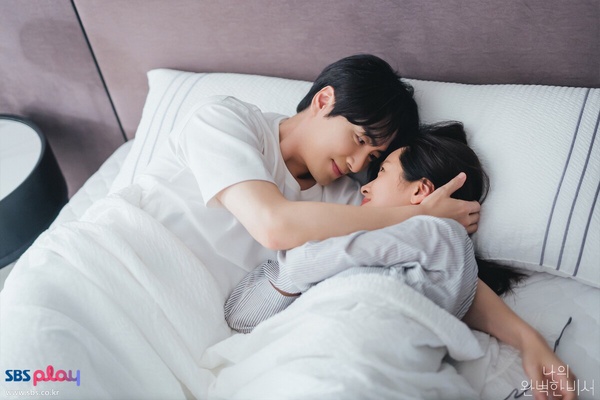 《我的完美秘書》幕後秘密！李浚赫本來是韓志旼的粉絲？李浚赫首演愛情劇竟是因這理由