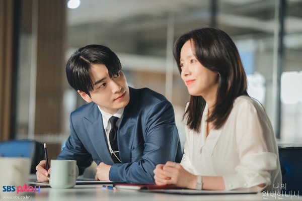 《我的完美秘書》幕後秘密！李浚赫本來是韓志旼的粉絲？李浚赫首演愛情劇竟是因這理由