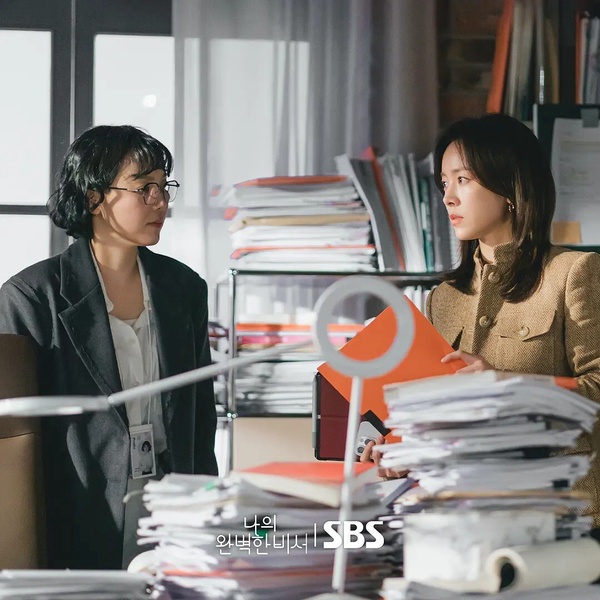 《我的完美秘書》幕後秘密！李浚赫本來是韓志旼的粉絲？李浚赫首演愛情劇竟是因這理由
