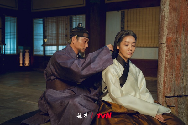 2月韓劇話題度TOP10：《我的完美秘書》結局超甜，《善意的競爭》惠利浴缸吻戲超害羞！