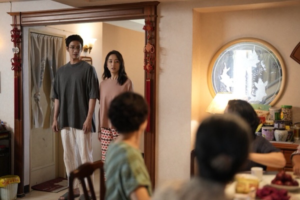 比《童話故事下集》更誇張媽寶故事！送媽媽跟女友一樣性感內衣，第3個故事真的太扯！