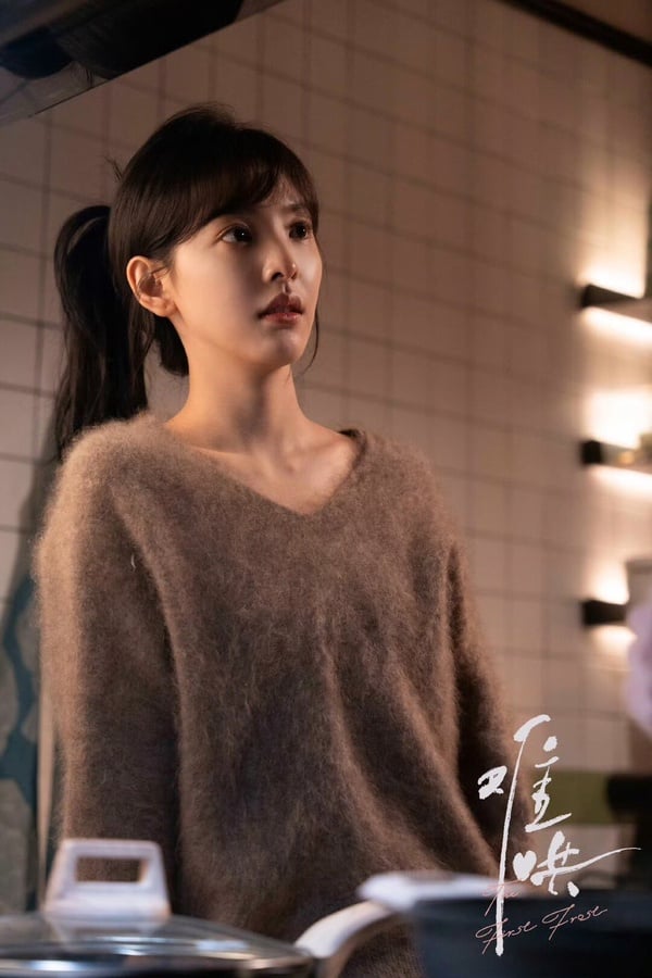 《難哄》彩妝師公開溫以凡口紅色號，「杏仁奶茶色」唇膏好溫柔！加碼相似姊妹色推薦