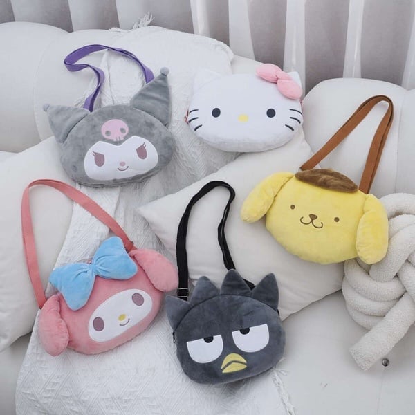 7-11「三麗鷗小動物吊飾盲盒」可愛登場！再推三麗鷗甜點系列抱枕、Kitty小包、化妝包