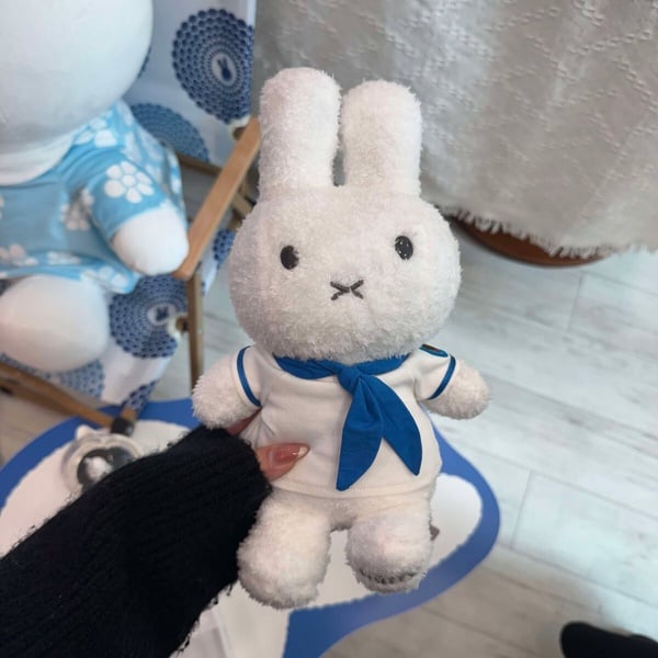 7-11「Miffy米飛兔70週年」集點！巨大75cm米飛兔玩偶、翻轉抱枕、隨行杯等30款一次看