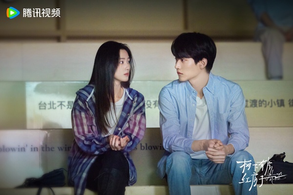 網評二月最愛陸劇TOP10！《濾鏡》第5，《難哄》第4，《樹下有片紅房子》第2，冠軍是它
