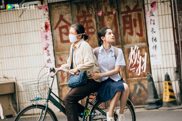 誰能超越《難哄》？網評接下來最看好「現偶陸劇」TOP10！張凌赫《愛你》第6，冠軍是它