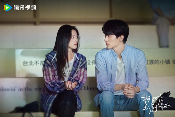 近期陸劇評分榜TOP10！白敬亭《難哄》才5.4，鄧為《仙台有樹》7.0第三，冠軍真的好看