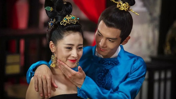 9部陸劇「姊妹篇」評價都崩！《難哄》5.4分大輸《偷偷藏不住》，只有這部遠遠超越前作