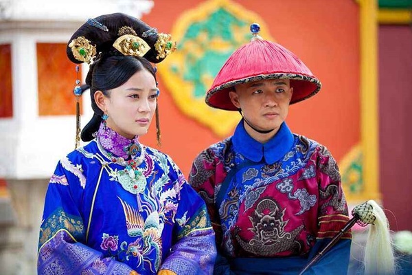 9部陸劇「姊妹篇」評價都崩！《難哄》5.4分大輸《偷偷藏不住》，只有這部遠遠超越前作