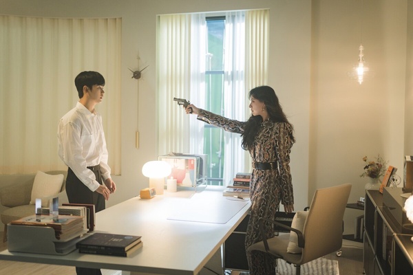 2024Netflix韓劇「全球網播量」TOP10!《現在撥打的電話》第7輸《淚之女王》，冠軍是它