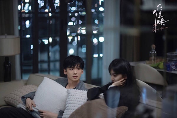 最近9部「現偶陸劇」哪部最好看?白敬亭《難哄》張凌赫《愛你》三顆星，這部唯一零負評