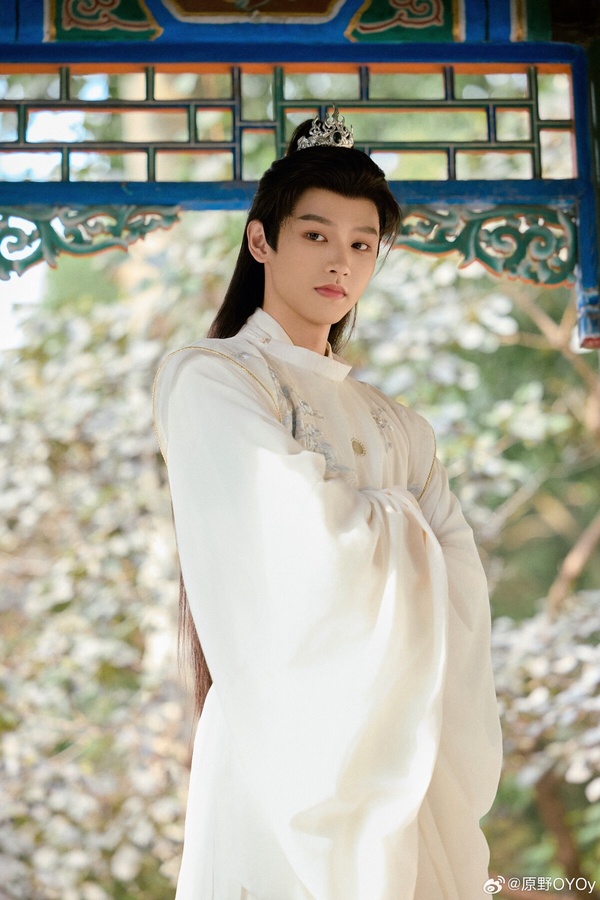 《難哄》10演員穿古裝！《難哄》白敬亭穿古裝沒《愛你》張凌赫帥，第4位真不適合古裝
