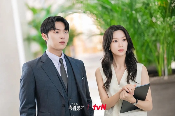 網評三月最推薦追韓劇TOP6！《臥底高中》第3輸《苦盡柑來遇見你》，冠軍從頭精彩到尾