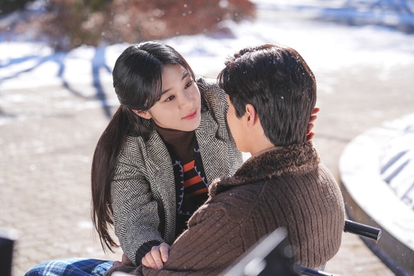 《苦盡柑來遇見你》登頂Netflix！10部口碑超高年代韓劇:《請回答》系列經典，這部超虐