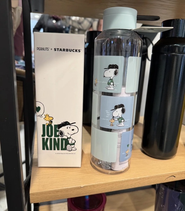 星巴克史努比聯名商品在日本一開賣就秒殺，台灣粉絲也相當期待。